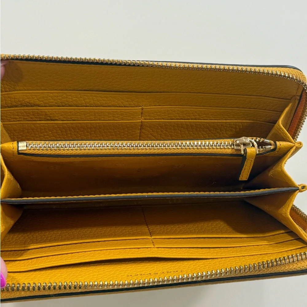 Tory Burch Mustard Yellow Wallet - Picture 4 of 14
